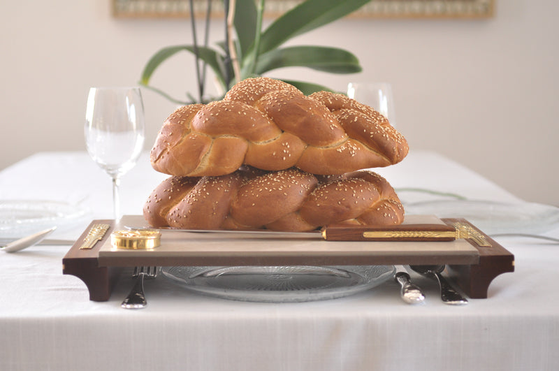 Shabbat table setting with Itzhak Luvaton's products
