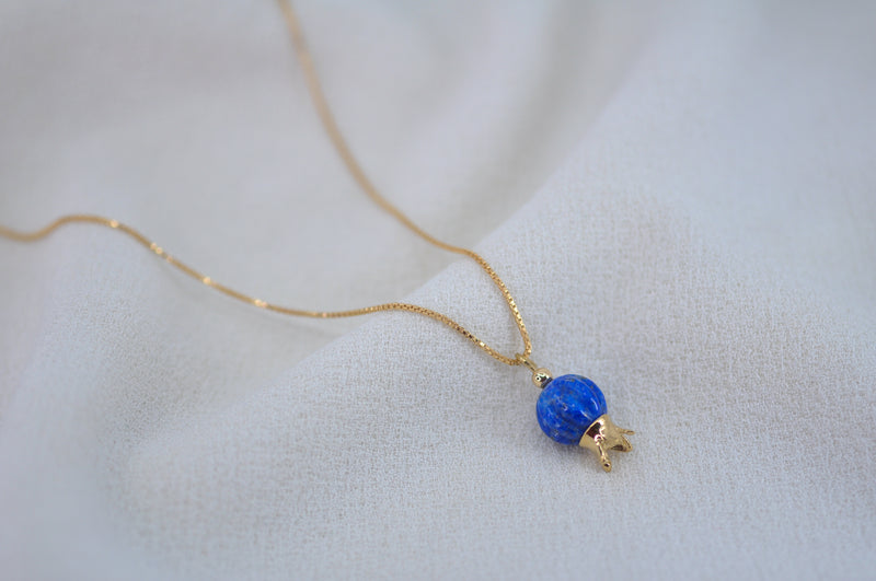 ‏‏POMEGRANATE & SHAPED BLUE LAPIS LAZULI STONE NECKLACE