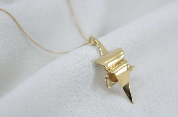 TWIST LONG STAR OF DAVID NECKLACE