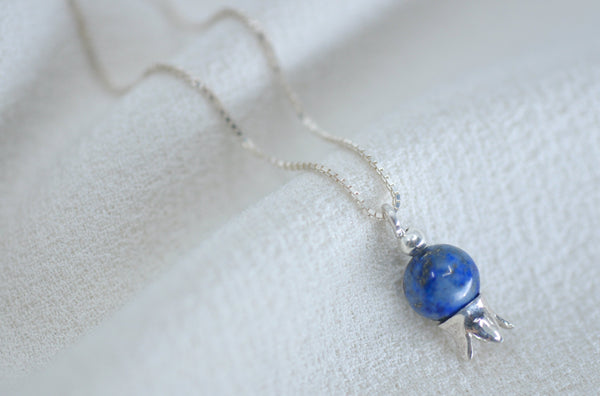 ‏‏POMEGRANATE & BLUE LAPIS LAZULI STONE NECKLACE